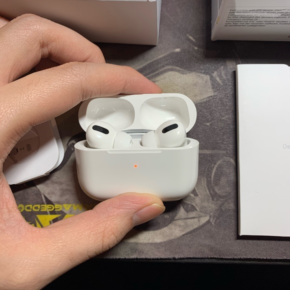 Airpods Pro - Picture 3 of 6